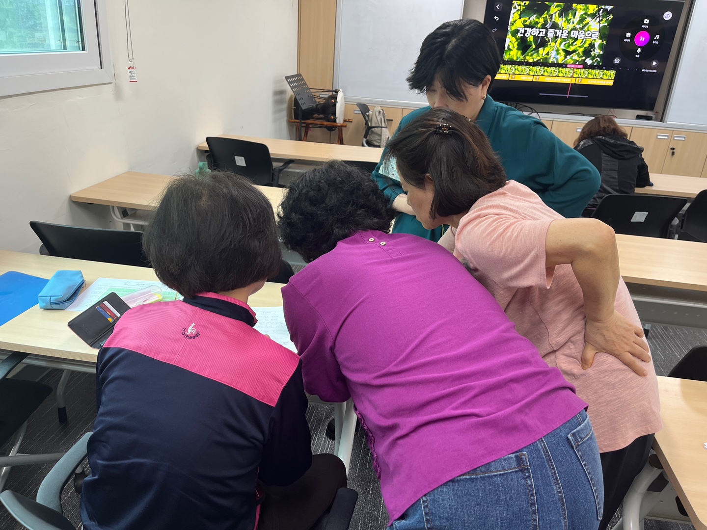 몇 회차가 지나자 서로 