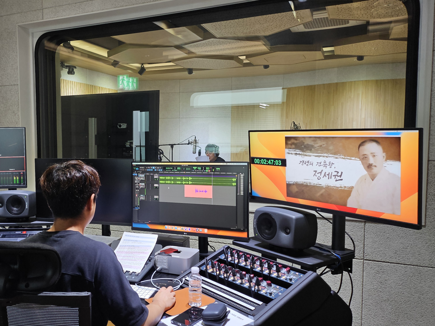 경남센터 배리어프리 제작단의 작품활동 모습2