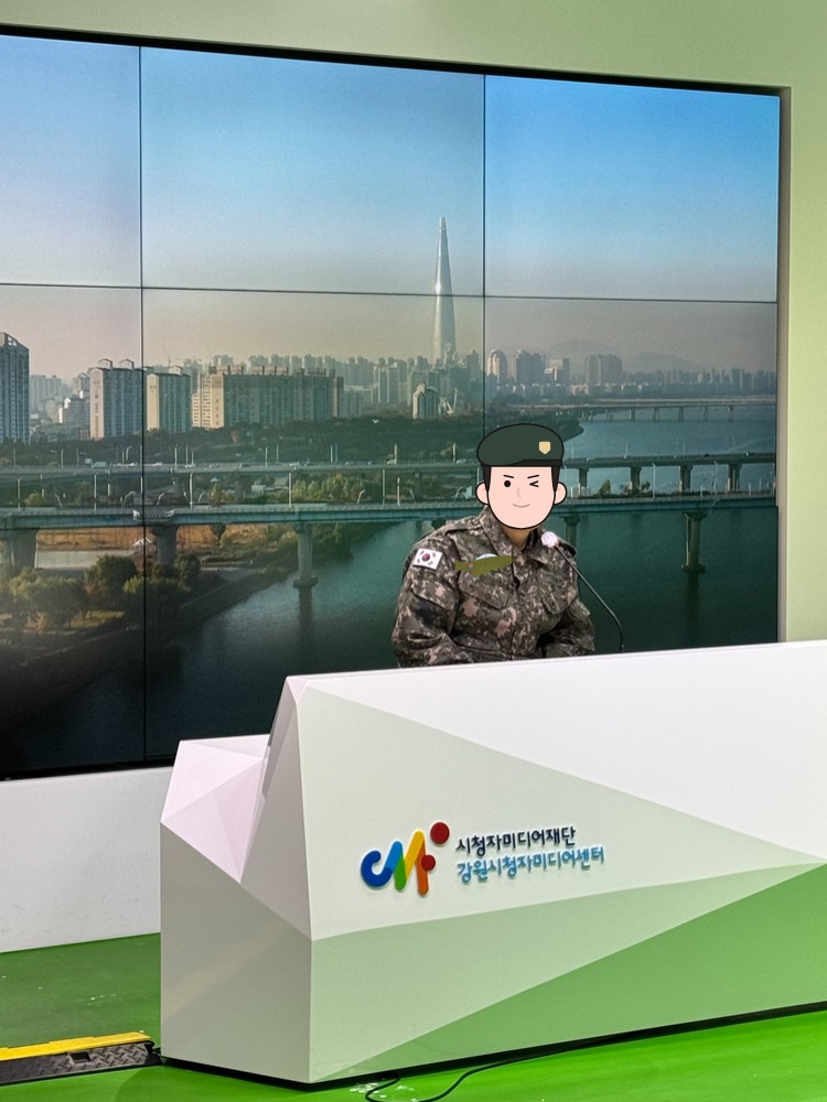 군인